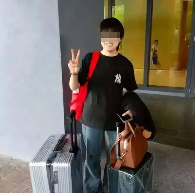 hKKRkc865kd1RBKO.jpg