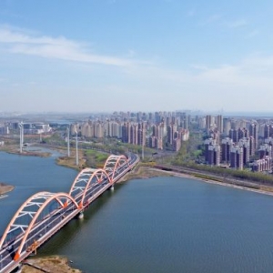 新加坡媒体：中新深化绿色金融和数字化合作