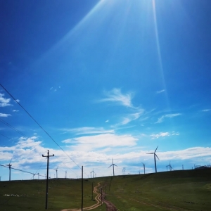 月差结构回暖，油价修复行情后面还有想象空间？