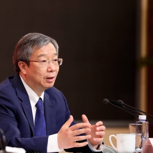 易纲3天见了8国央行行长，发表最新讲话：中国通胀保持低位，房地产市场出现 ...